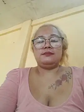 loriepinay46 webcam