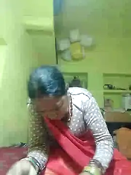 HotLoomaraj29