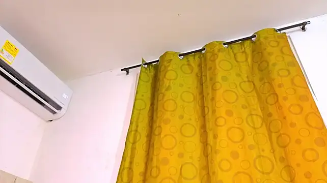 Julieta_turner webcam