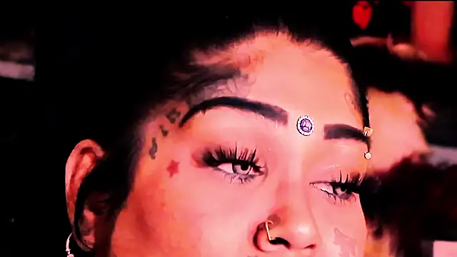 indian_dreamgirl webcam