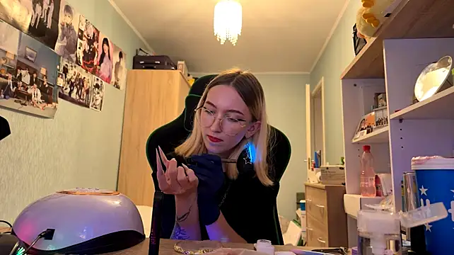 SoniaKotts webcam