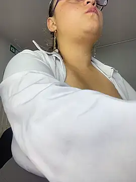 LuisAny live cam on StripChat