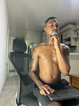YeremiBrowm webcam