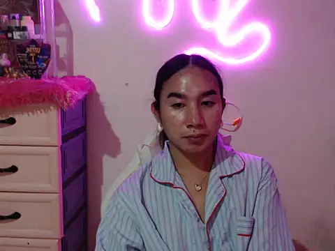 in_yourdreamstarxx webcam