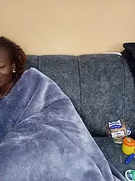 queenpee254 webcam