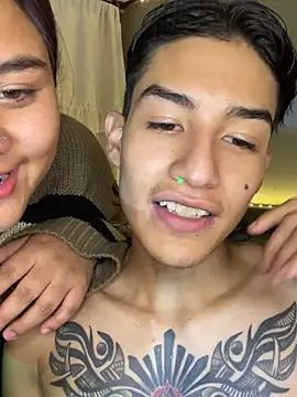 AndrewV07 webcam