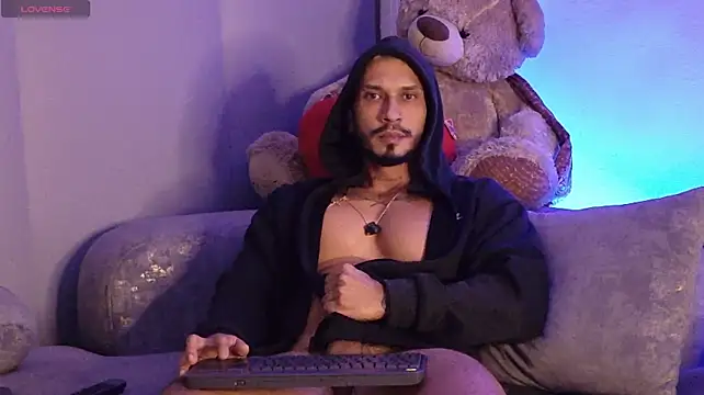 Seth_Vegaa live cam on StripChat