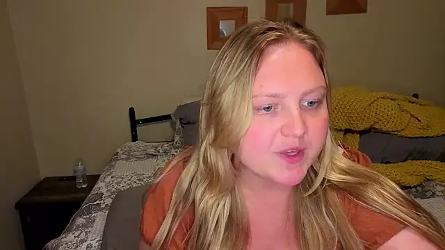 Phatassblonde webcam
