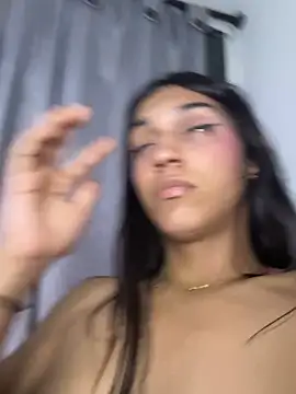 namy_moon1 webcam