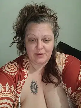 ticklesquirt webcam