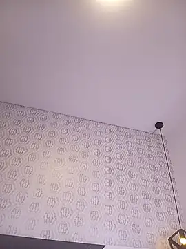 Vivian_Ellery webcam
