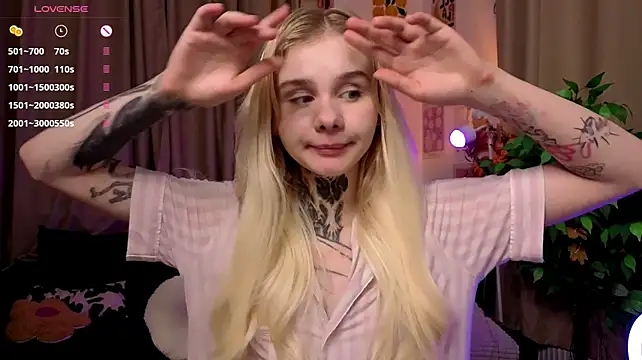 Britney_Lynch webcam