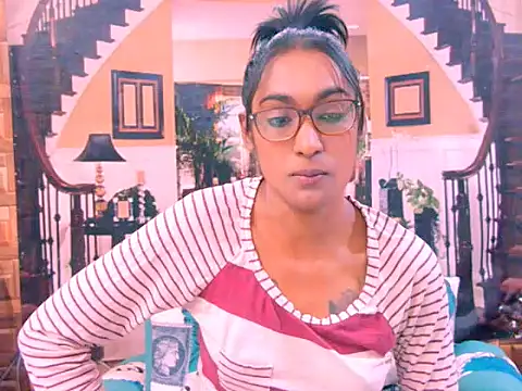 IndianRebel4u2Luv webcam