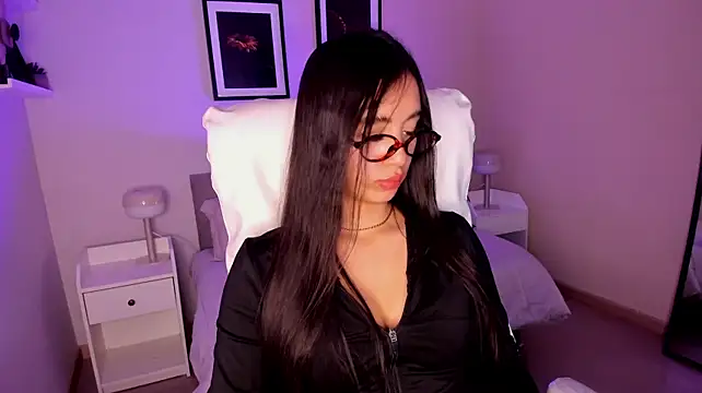 megann_blaze webcam