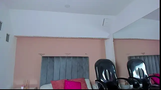 MiaPortmass_ webcam