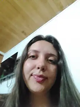 Bella_Karoline webcam