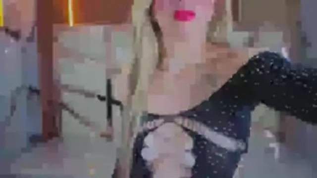 bella_kiss_a webcam