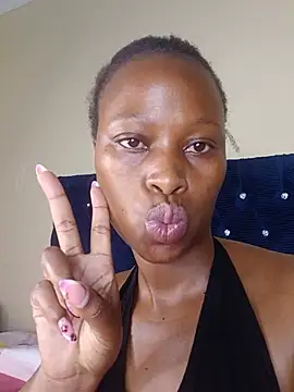 SugarTiiits webcam