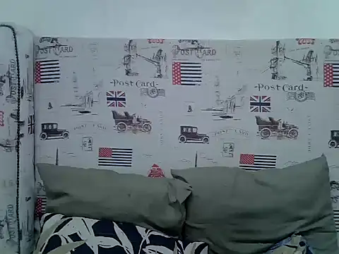 Naomibrunettex webcam