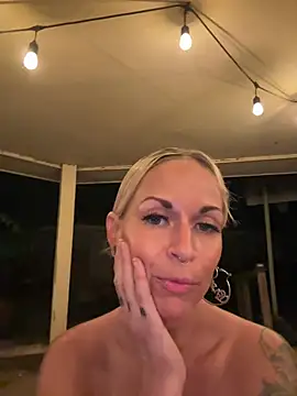 Feralicious webcam