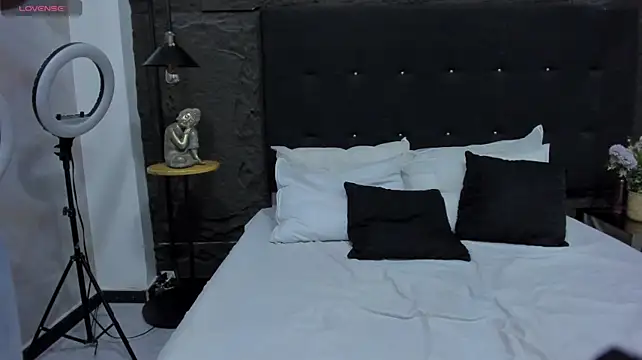 KattieTylor webcam