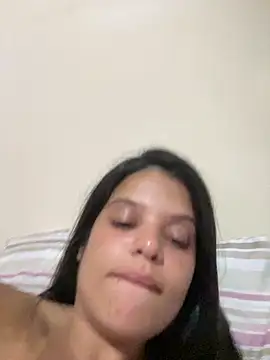 Raissa012 webcam