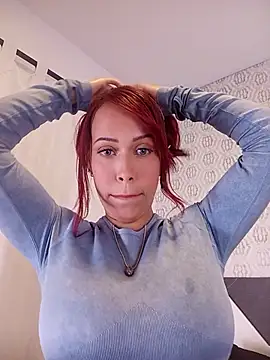 Vivian_Ellery webcam