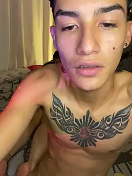 AndrewV07 webcam