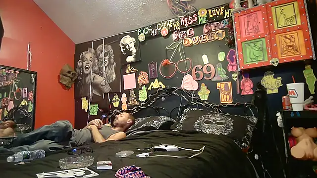 DaddyAndSplashQueen webcam