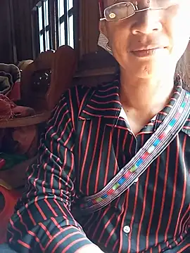Linda-04 webcam