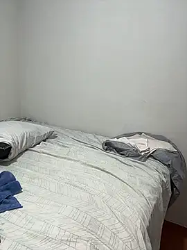 lindinha-sexy live cam on StripChat