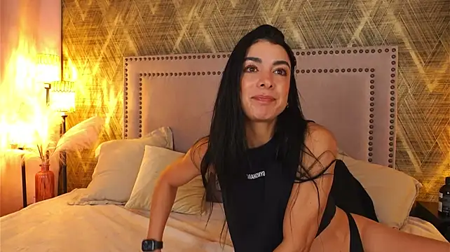 ChiaraWillow live cam preview
