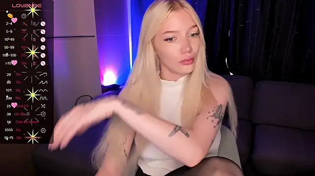 AnyaTaylor_ live cam preview
