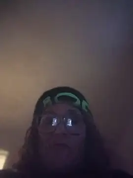 deedeedoll82222 live sex cam