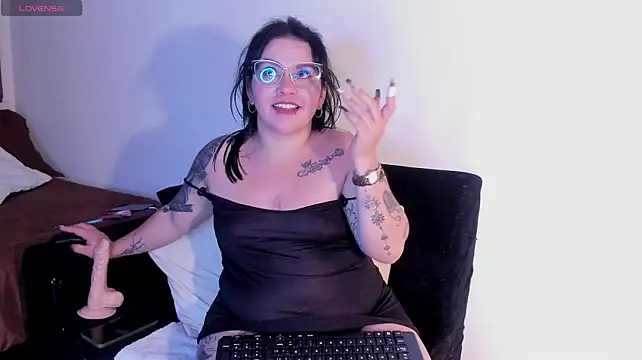 juana_valkiria webcam