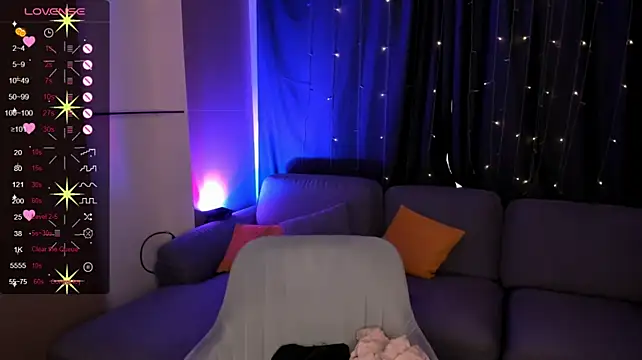 AnyaTaylor_ webcam