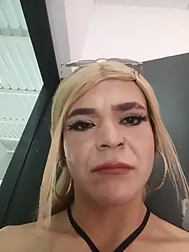 ShainaMonroe webcam