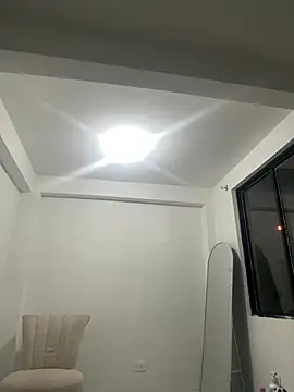 Jessyivonne webcam