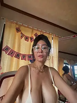 sweetieme live cam preview
