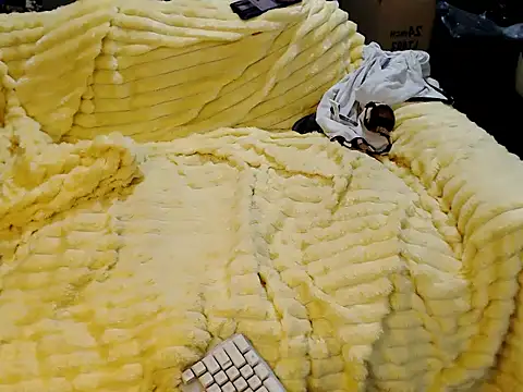 Trish_CurveCock webcam