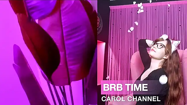 CarolGiggly live cam on StripChat
