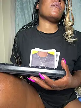 Kikie23 webcam