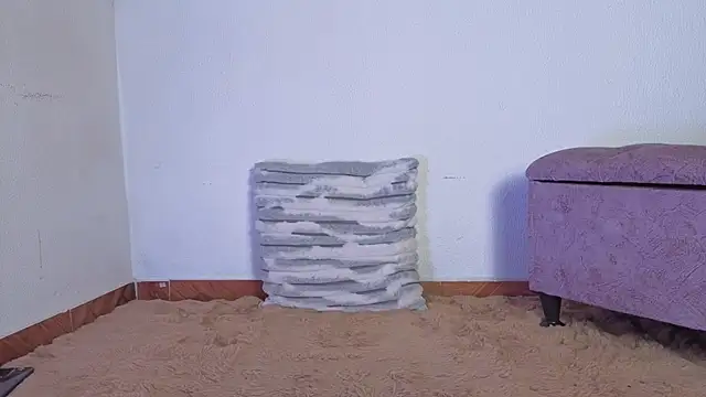 Blueberry_gothic webcam