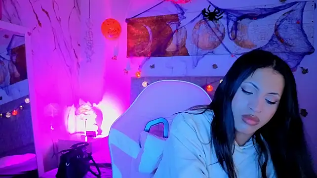 clara_evanss live cam preview