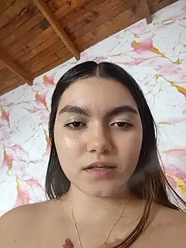julisaenz webcam