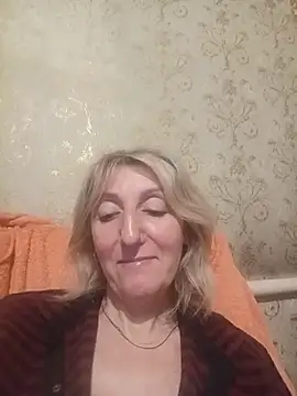 VintageVixen777 live cam preview