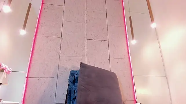 Lushi_Love webcam