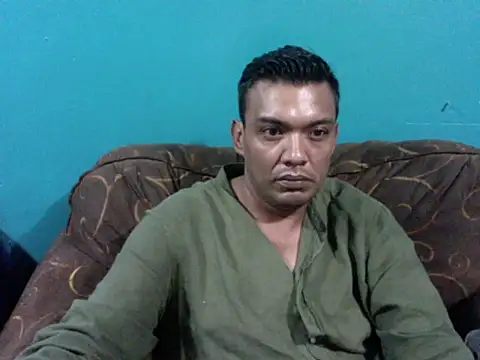 latinomoreno95 webcam