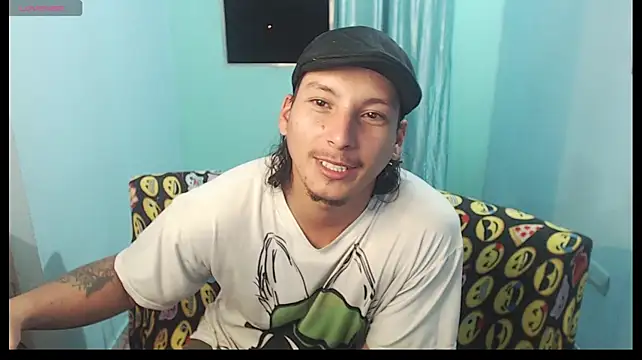 MrKingsaintx webcam