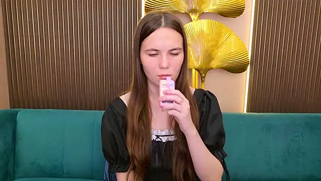 Thalia_Croft webcam